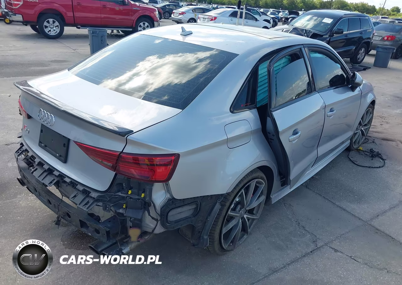 2018 Audi S3 2.0T Premium Plus-2.0T Tech Premium Plus VIN:WAUB1GFFXJ1043196 - 4