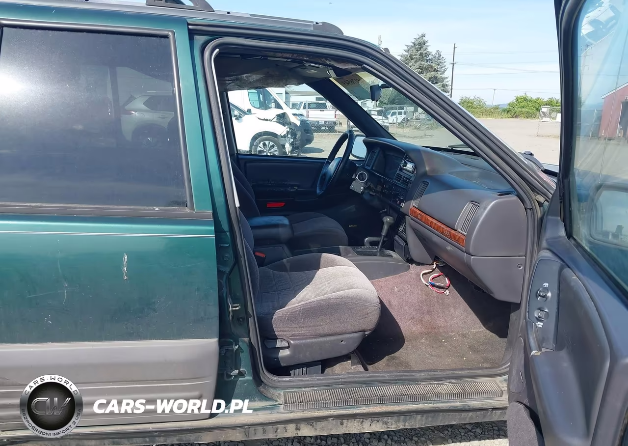 1996 Jeep Grand Cherokee Laredo VIN:1J4GZ58S5TC198563 - 5