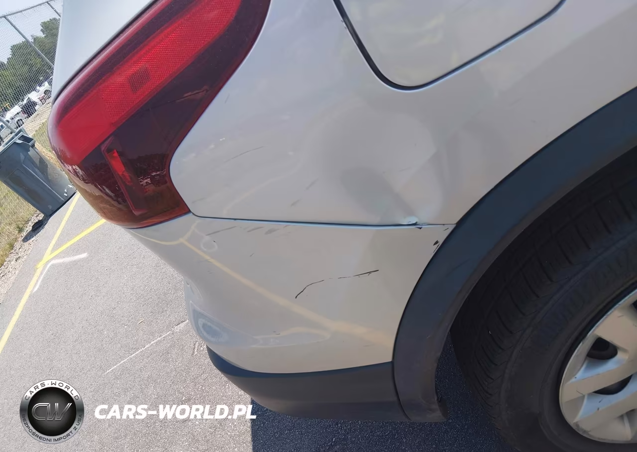2018 Nissan Rogue Sport S VIN:JN1BJ1CPXJW150932 - 18