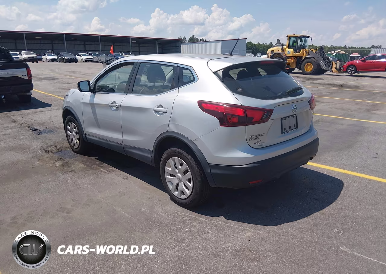 2018 Nissan Rogue Sport S VIN:JN1BJ1CPXJW150932 - 3
