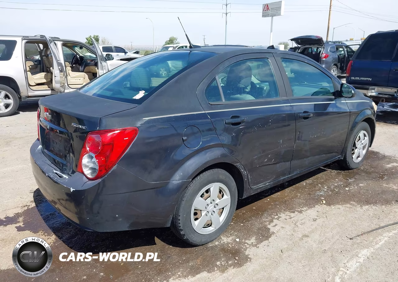 2013 Chevrolet Sonic Ls Auto VIN:1G1JA5SG9D4192681 - 4