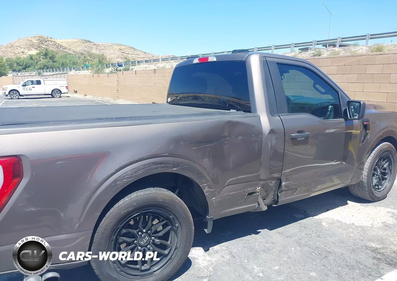 2022 Ford F-150 Xlt VIN:1FTMF1C54NKE38383 - 17