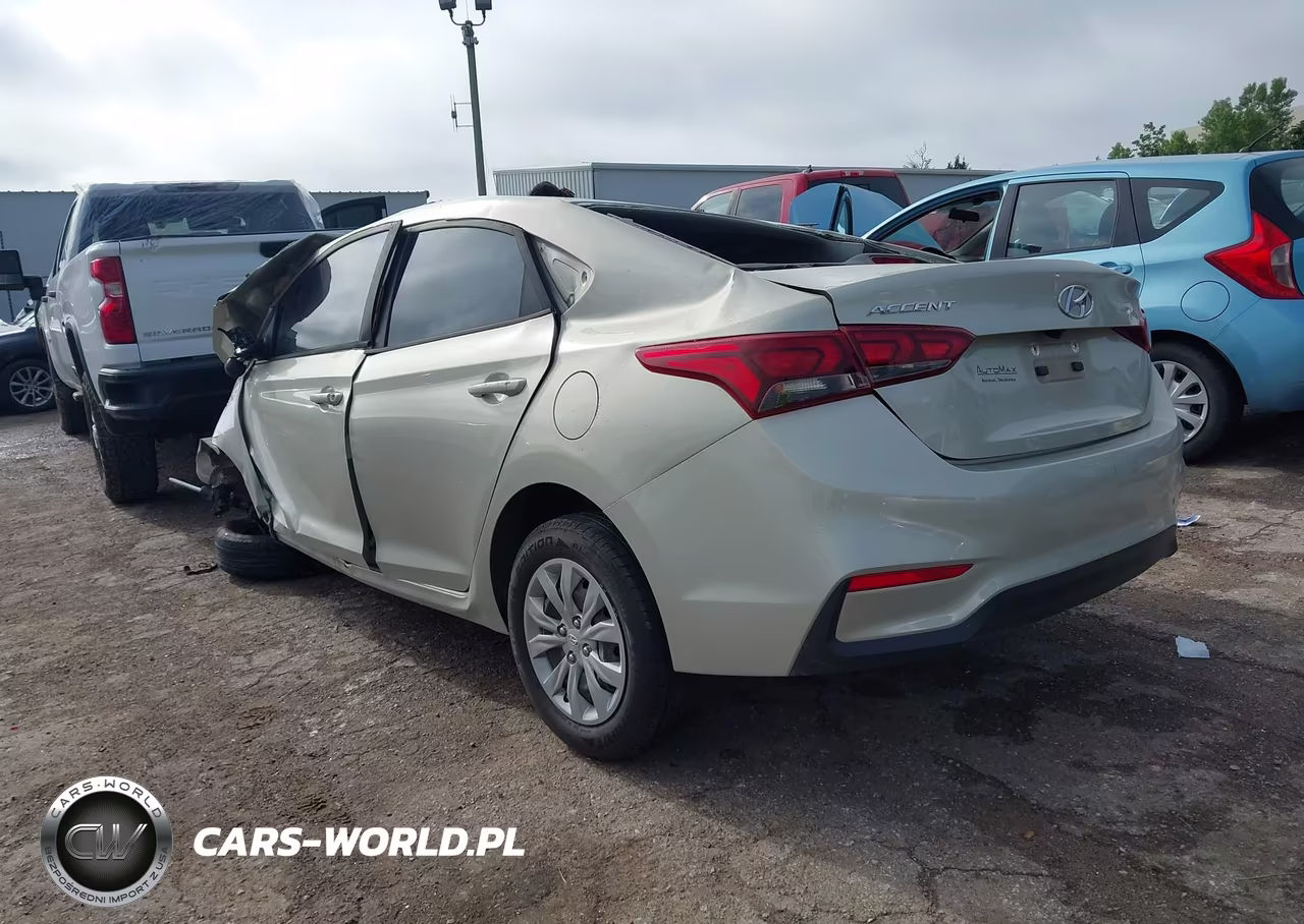 2018 Hyundai Accent Se VIN:3KPC24A32JE016555 - 3