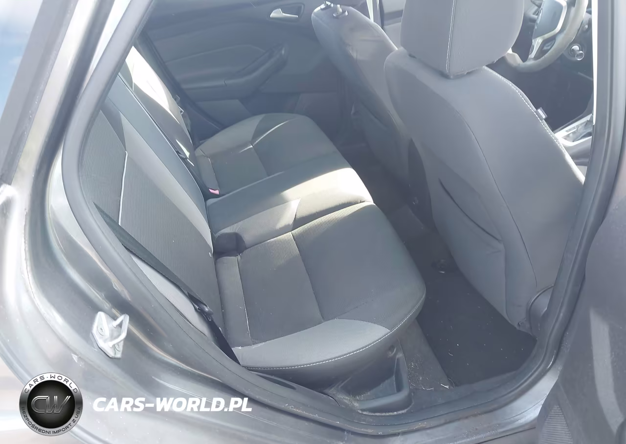 2014 Ford Focus Se VIN:1FADP3K22EL139958 - 8