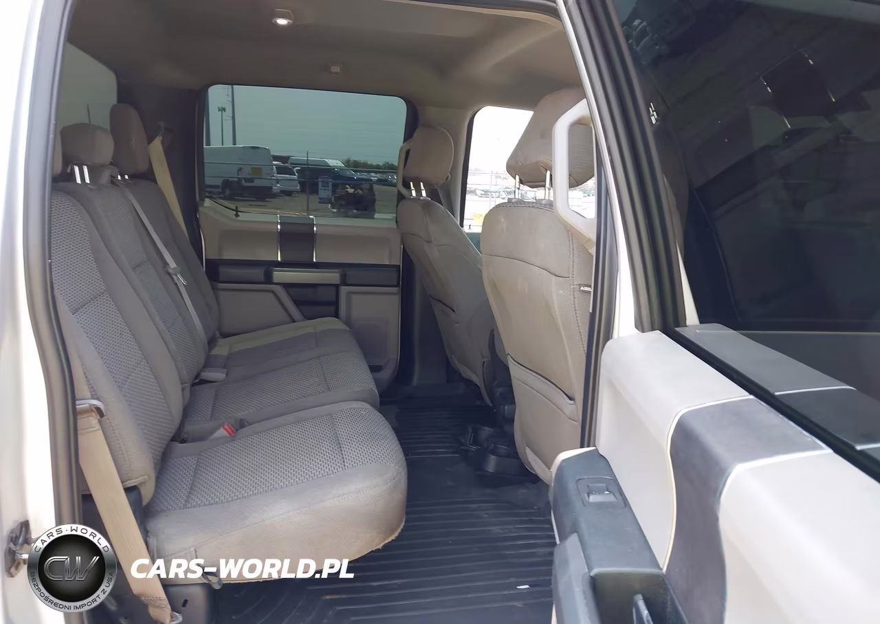 2019 Ford F-150 Xlt VIN:1FTEW1CB1KKC40513 - 8