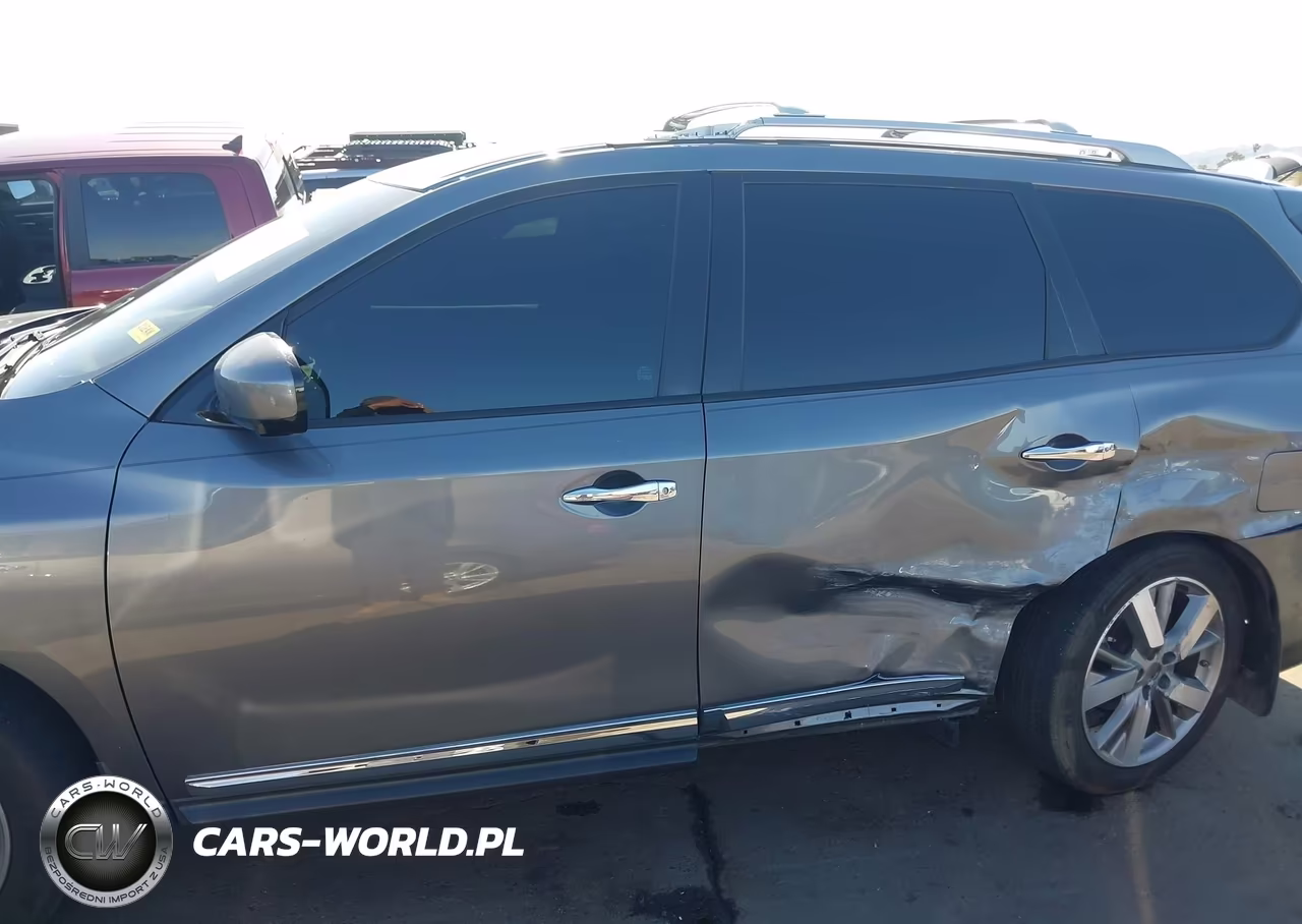 2015 Nissan Pathfinder Platinum VIN:5N1AR2MM5FC700487 - 13