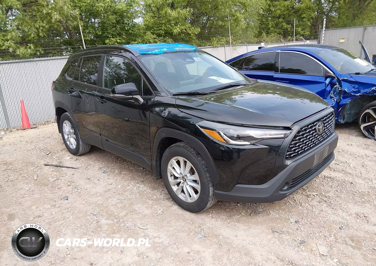 2023 Toyota Corolla Cross Le – zdjęcie 1 z 18