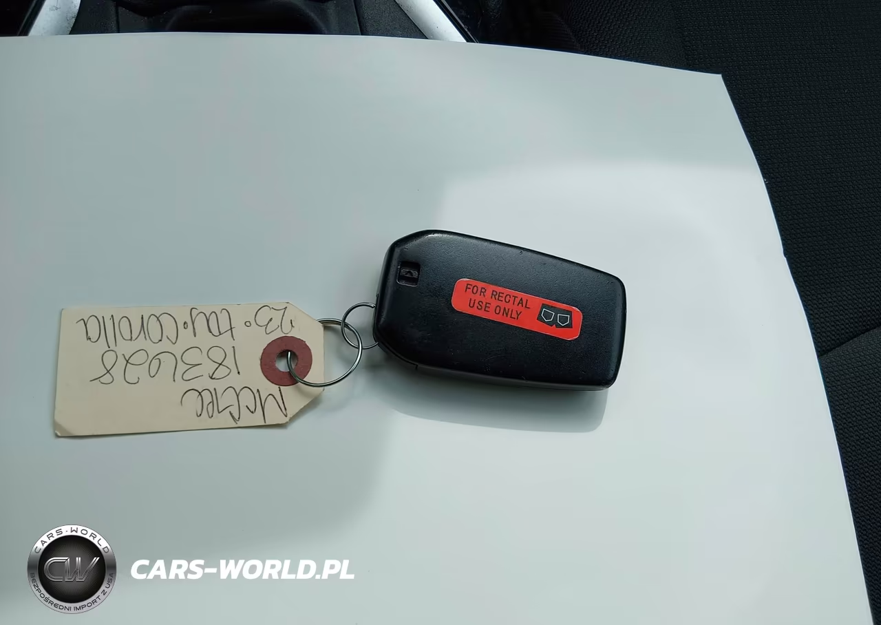 2023 Toyota Corolla Cross Le VIN:7MUBAABG3PV065248 - 11