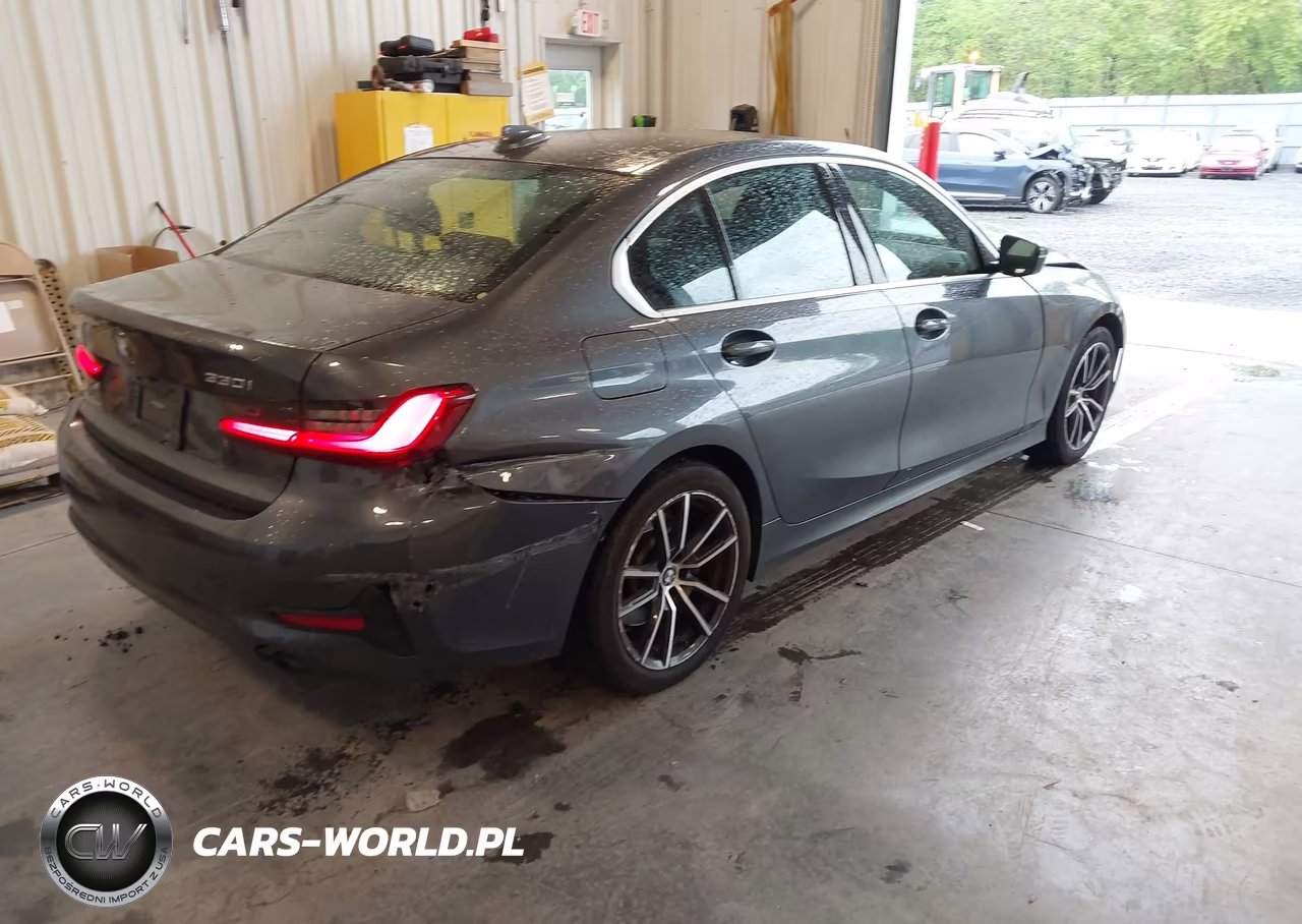 2021 BMW 330I xDrive VIN:3MW5R7J02M8B55760 - 4