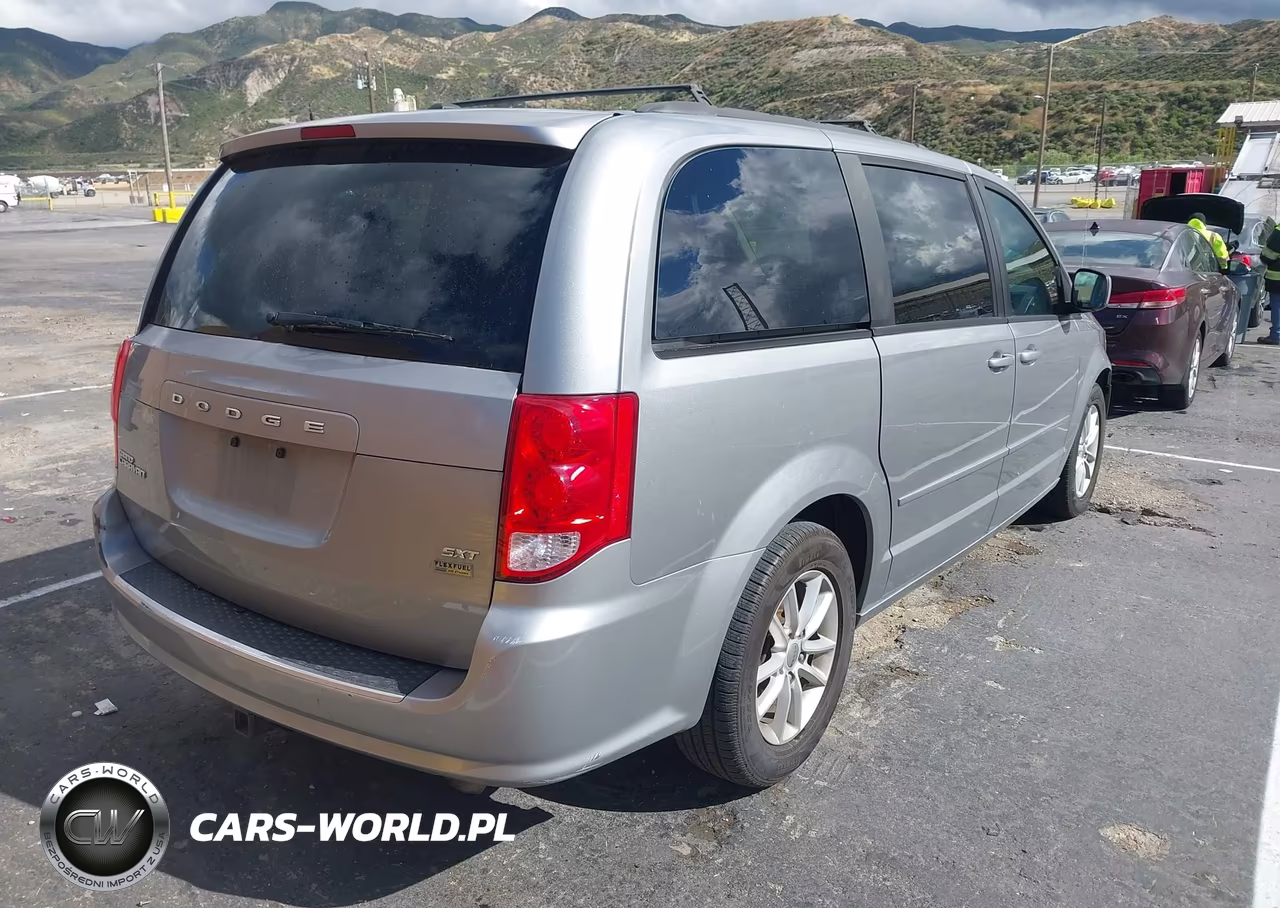 2016 Dodge Grand Caravan Sxt VIN:2C4RDGCG5GR344386 - 4