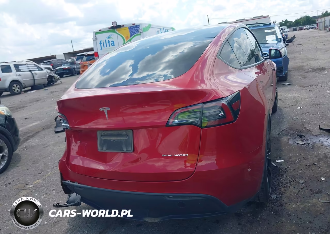 2023 Tesla Model Y VIN:7SAYGDEE7PA129682 - 15