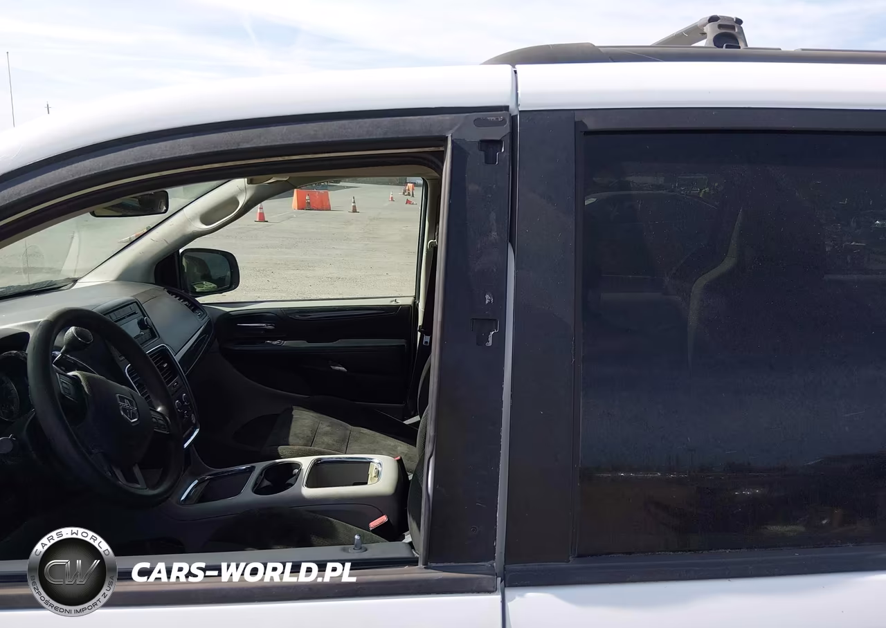 2015 Dodge Grand Caravan Sxt VIN:2C4RDGCG1FR733363 - 13