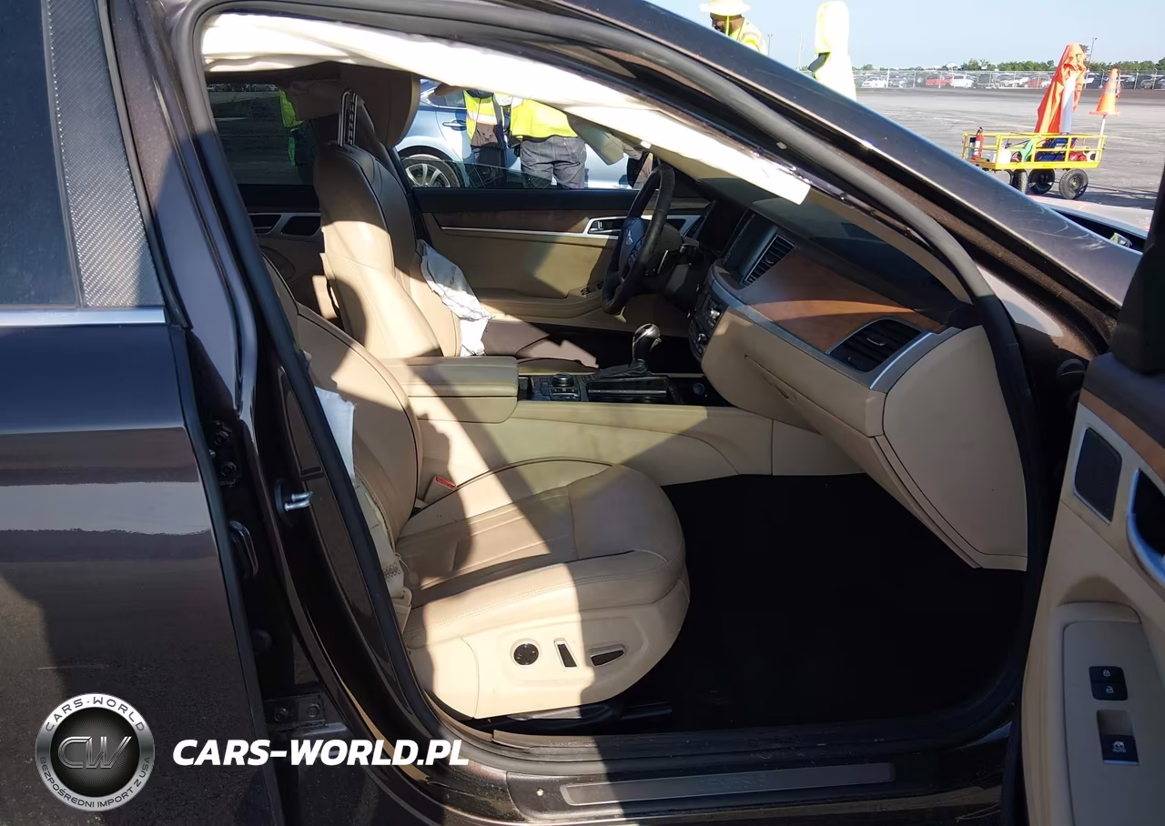 2015 Hyundai Genesis 3.8 VIN:KMHGN4JE4FU073886 - 5