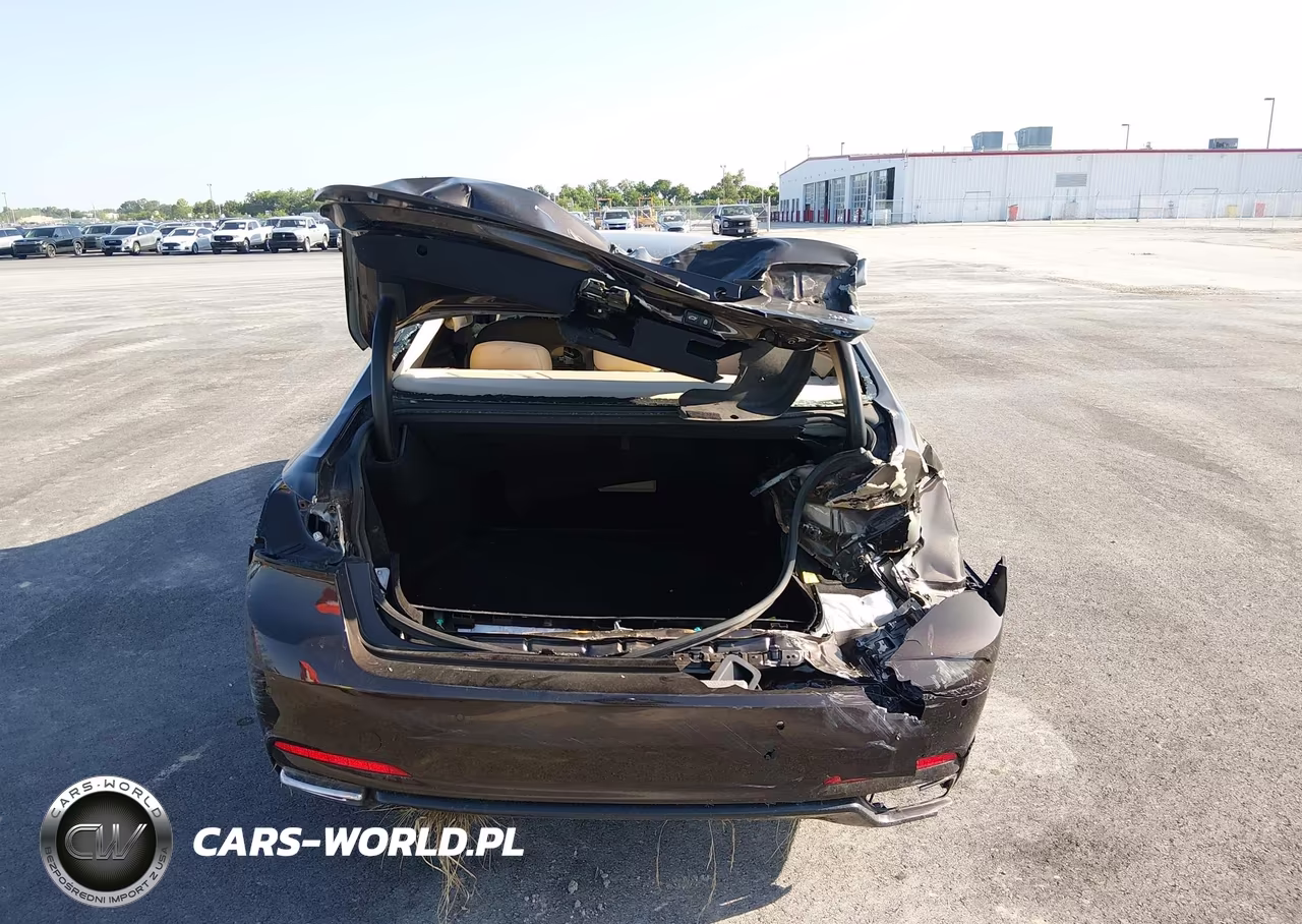 2015 Hyundai Genesis 3.8 VIN:KMHGN4JE4FU073886 - 6