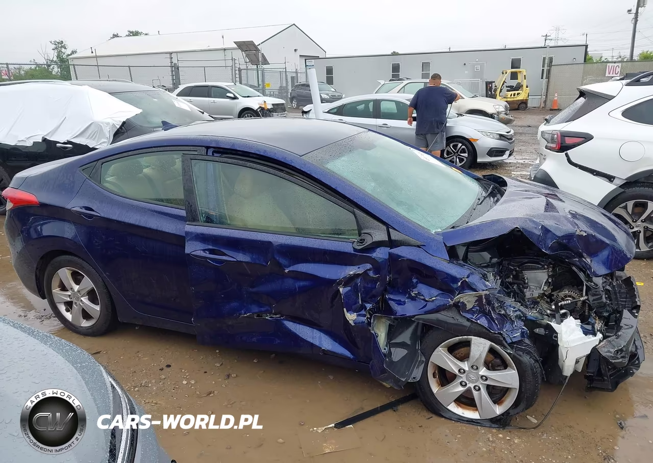 2013 Hyundai Elantra Gls VIN:5NPDH4AE3DH392329 - 14