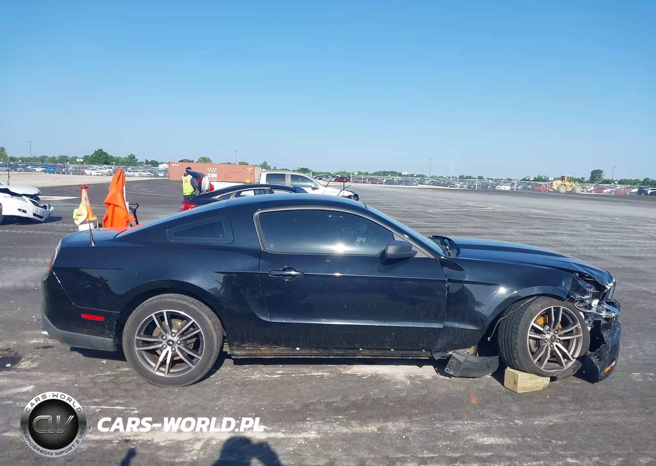 2011 Ford Mustang V6 VIN:1ZVBP8AM3B5114744 - 13