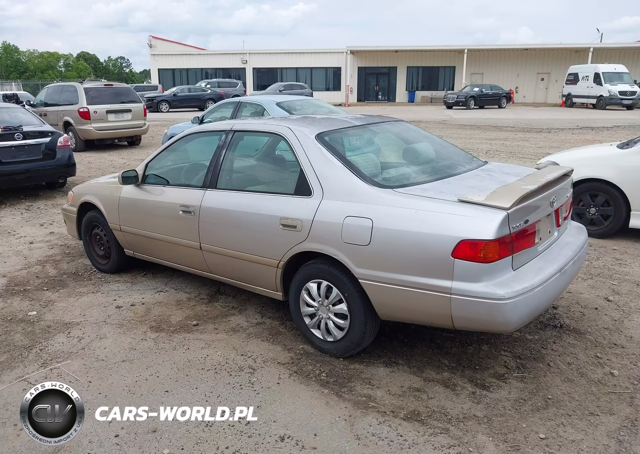 2000 Toyota Camry Ce VIN:4T1BG22KXYU940823 - 3