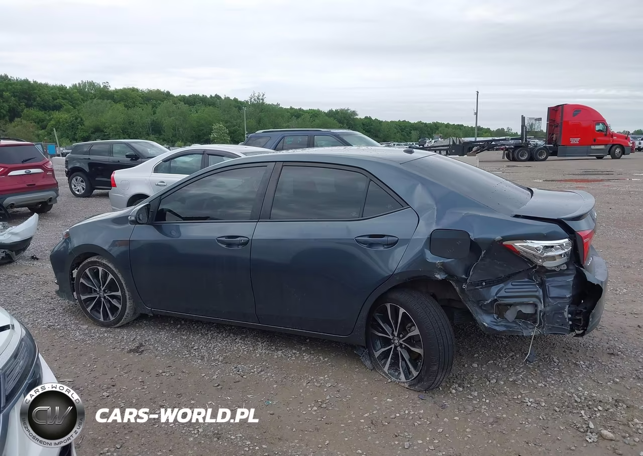 2018 Toyota Corolla Se VIN:5YFBURHE5JP771482 - 14