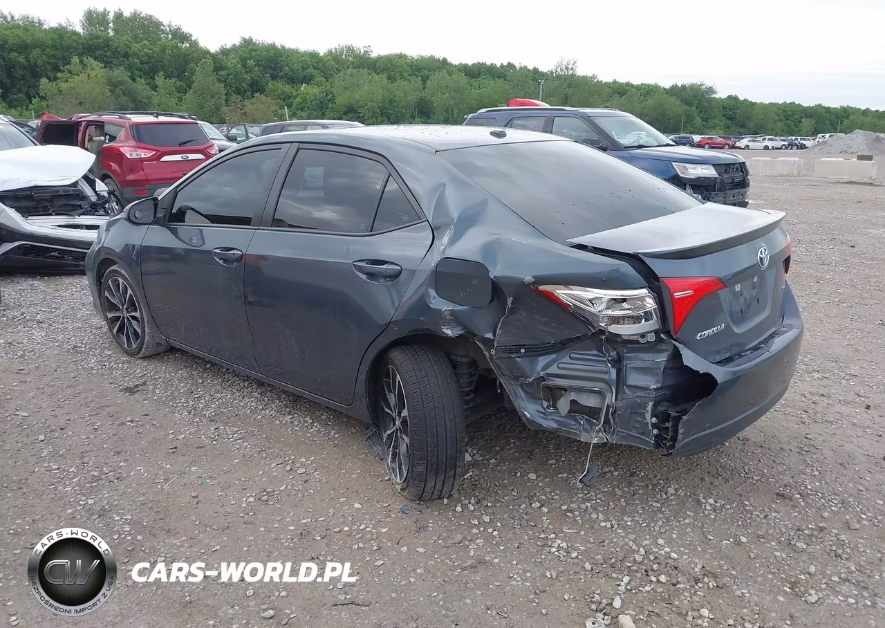 2018 Toyota Corolla Se VIN:5YFBURHE5JP771482 - 3
