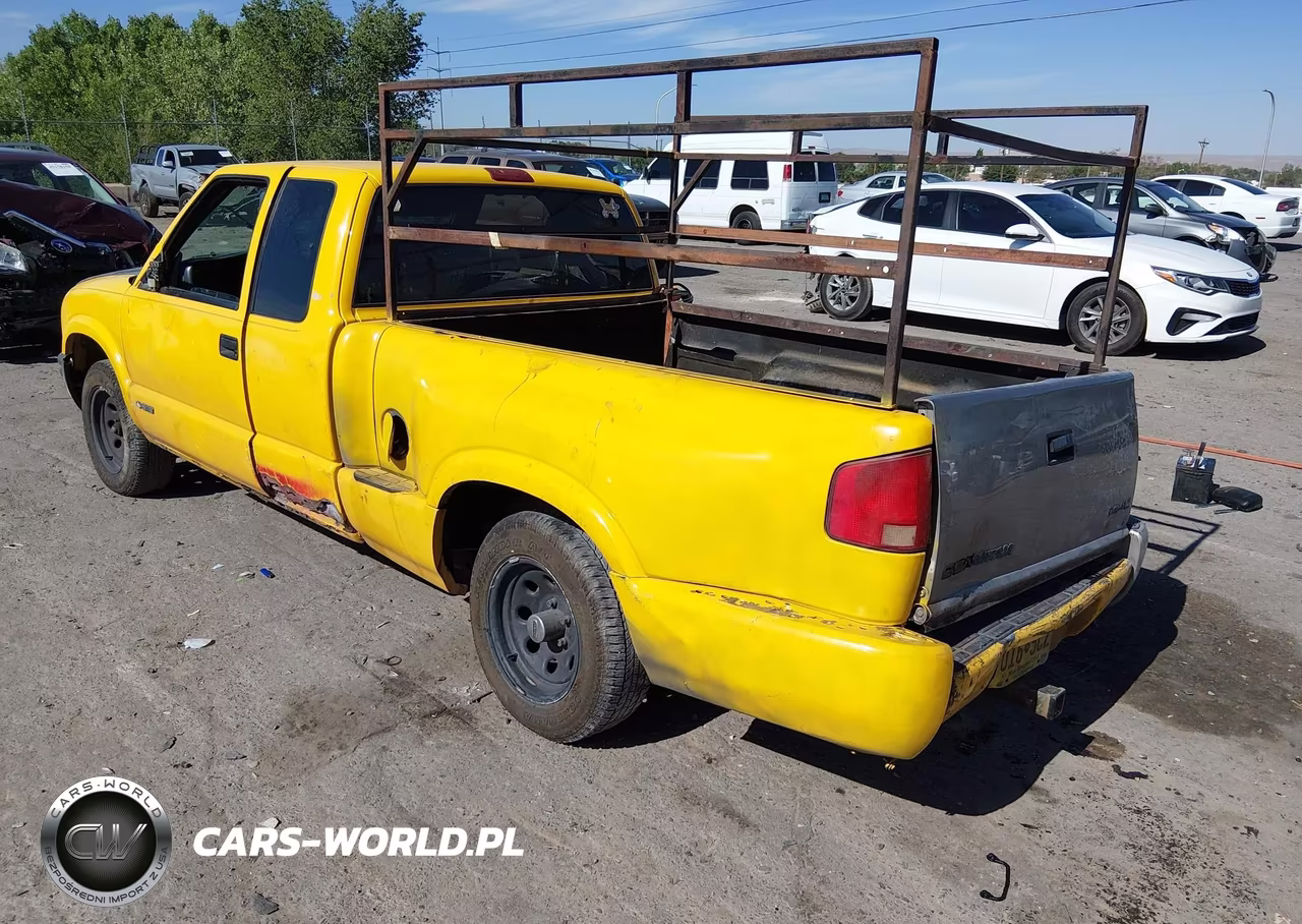 2002 Chevrolet S-10 Ls VIN:1GCCS19W528222820 - 3