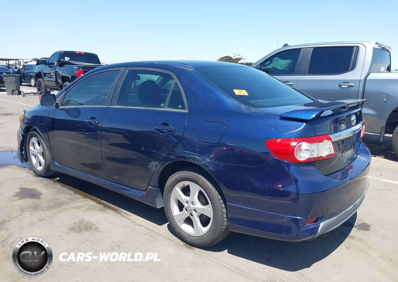 2013 Toyota Corolla S VIN:2T1BU4EE6DC045884 - 3
