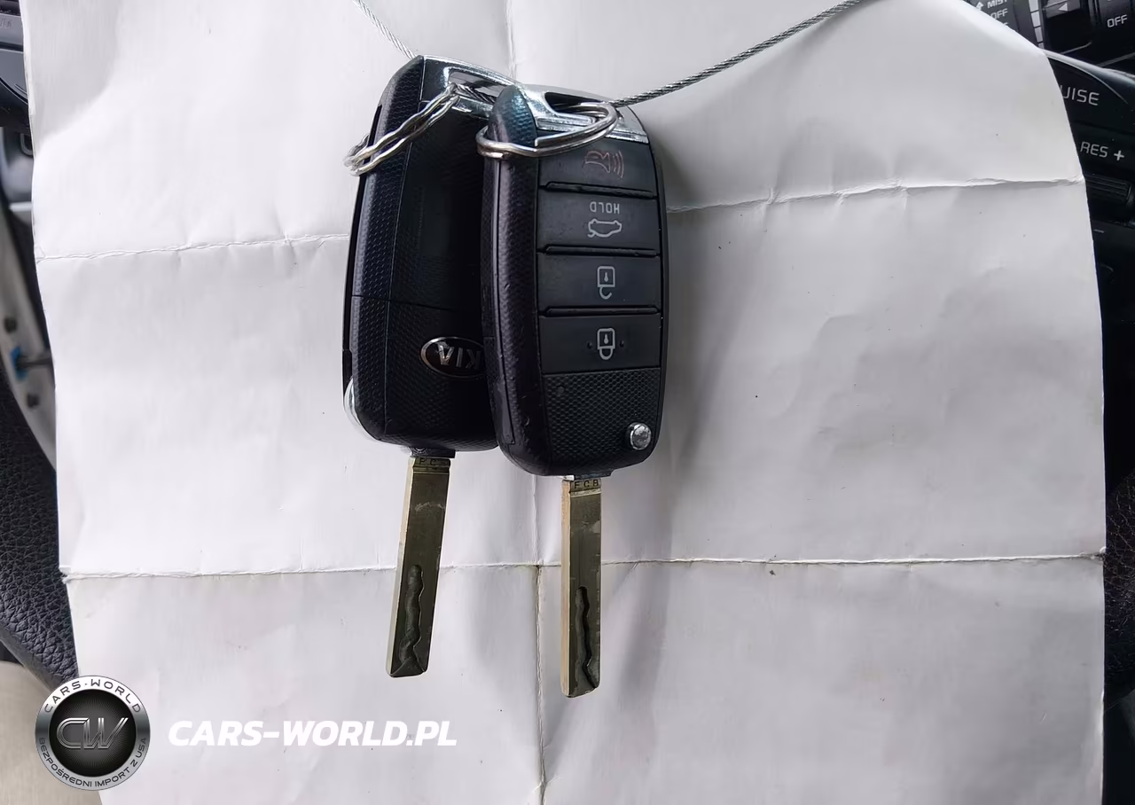 2020 Kia Rio 5-Door S VIN:3KPA25AD5LE295136 - 11