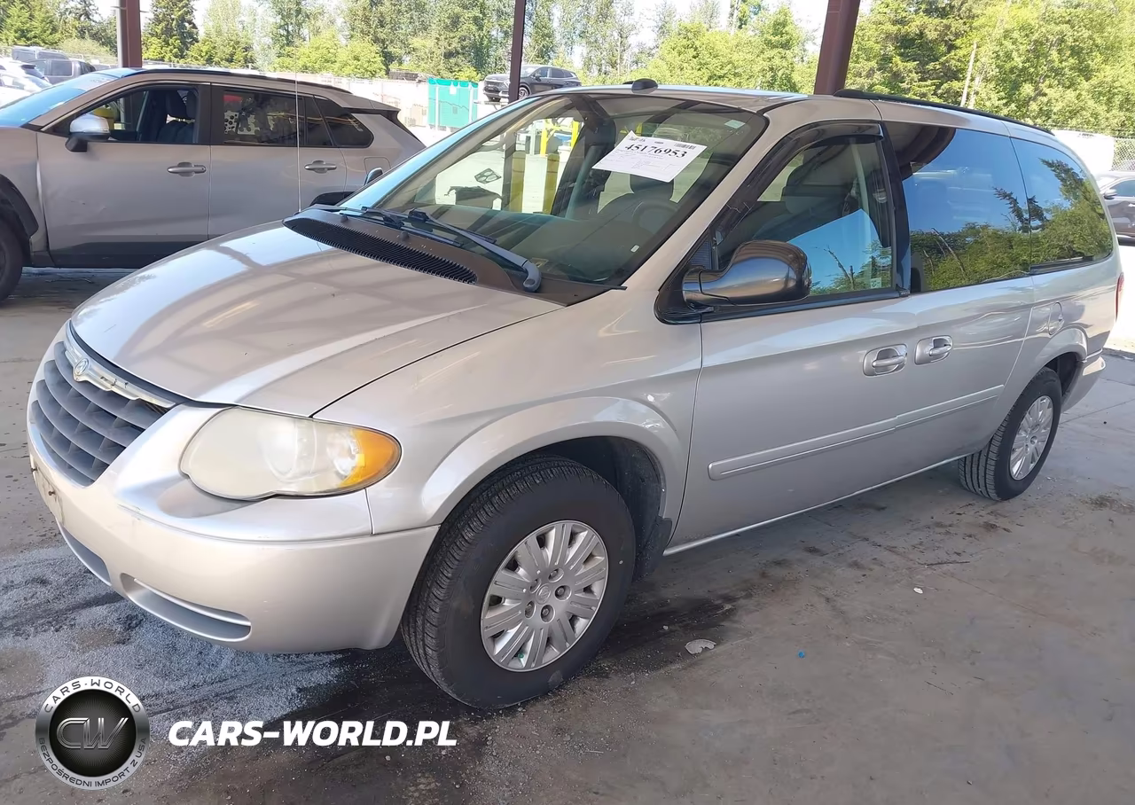2005 Chrysler Town & Country Lx VIN:2C4GP44R75R472347 - 2