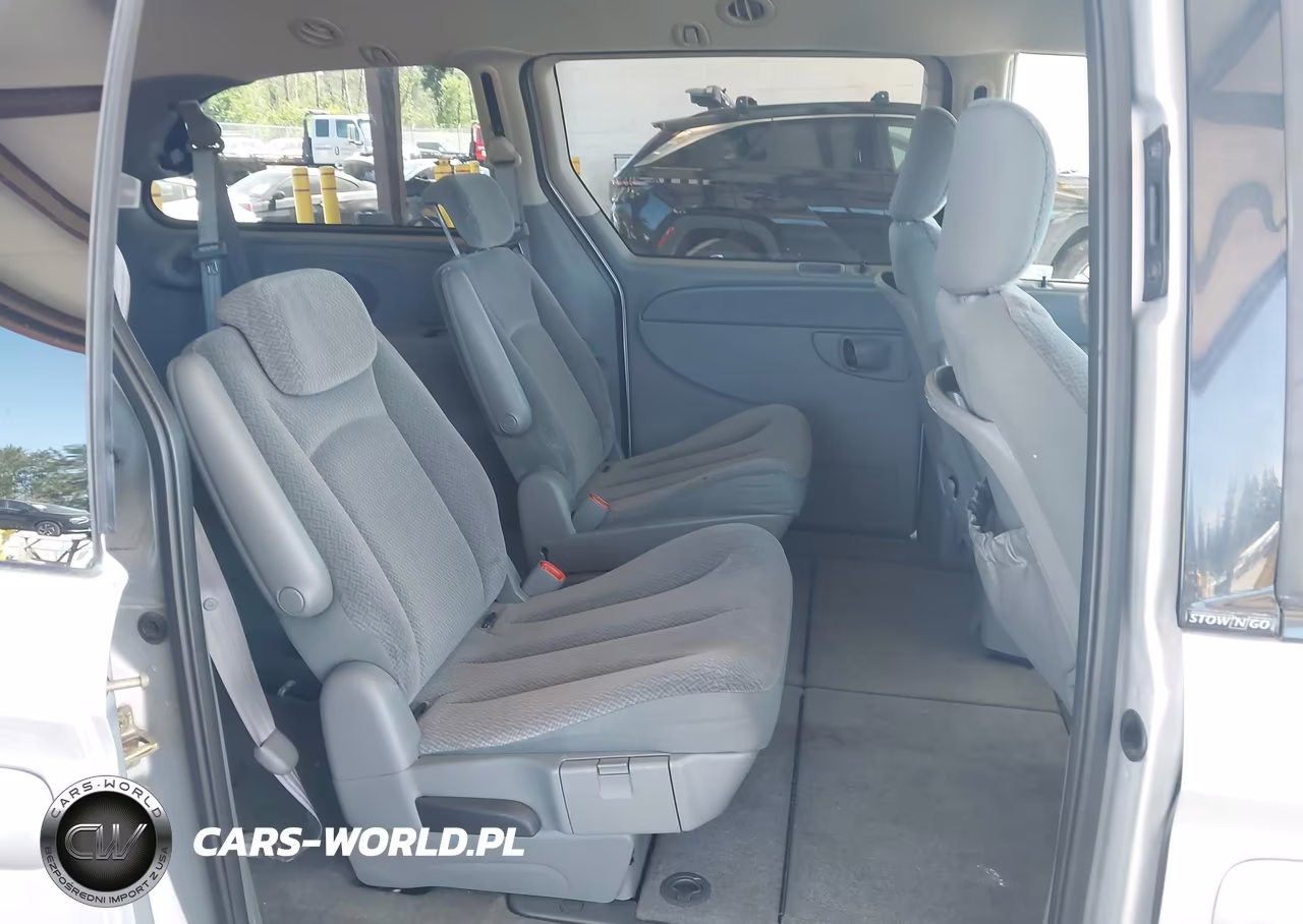 2005 Chrysler Town & Country Lx VIN:2C4GP44R75R472347 - 8