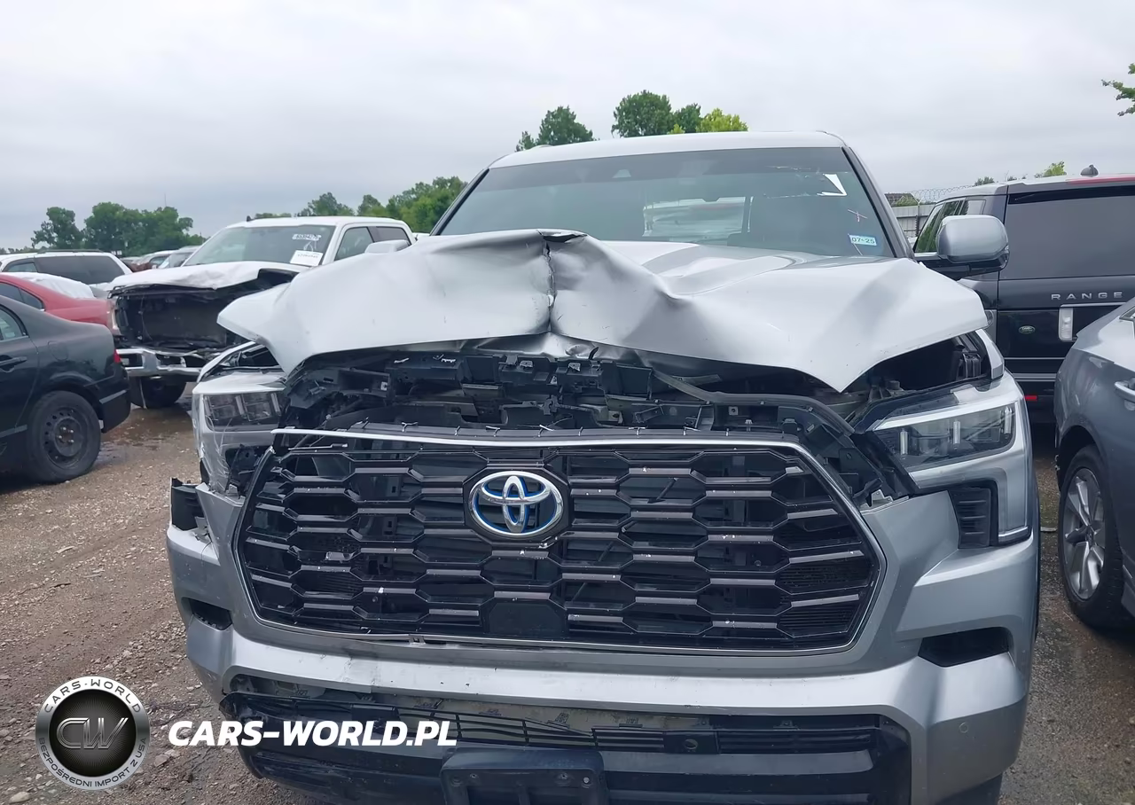 2023 Toyota Sequoia Platinum VIN:7SVAAAAA4PX002372 - 12