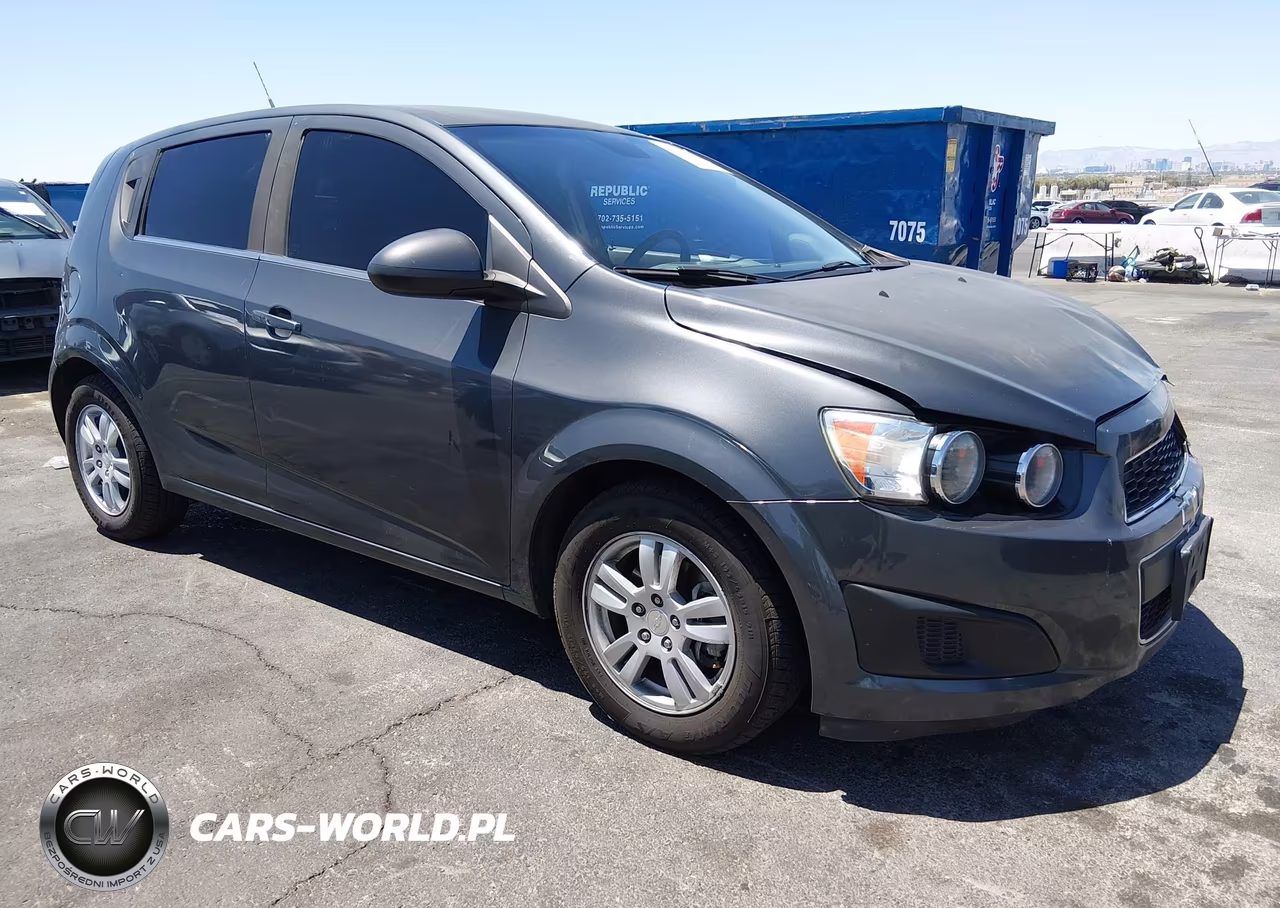 2013 Chevrolet Sonic Lt Auto – zdjęcie 1 z 12