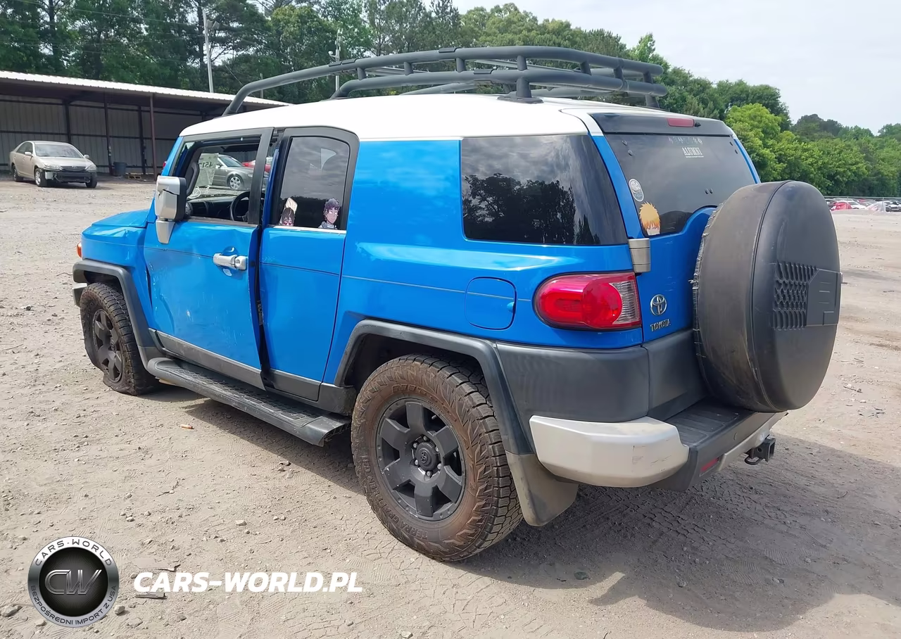 2007 Toyota Fj Cruiser VIN:JTEZU11F070002454 - 3