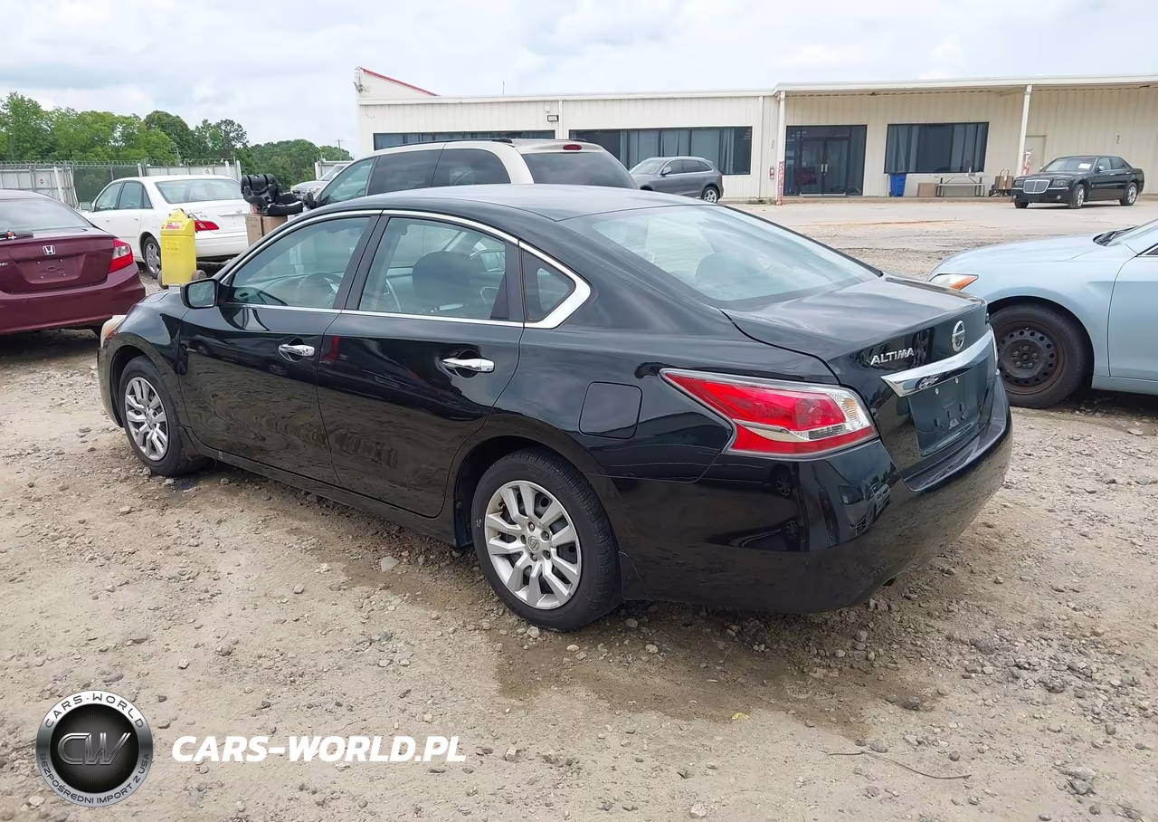 2015 Nissan Altima 2.5 S VIN:1N4AL3AP9FC460828 - 3