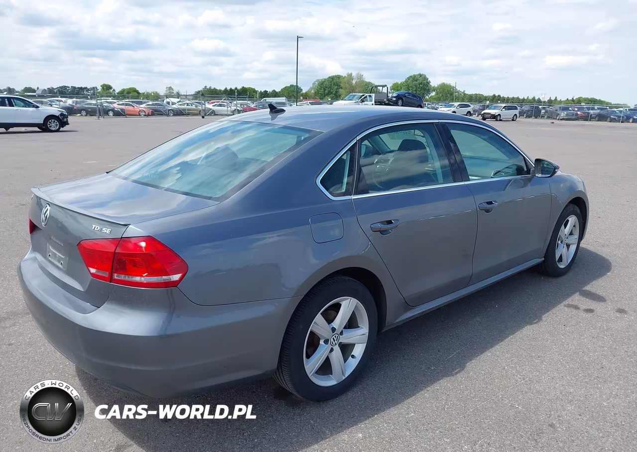 2012 Volkswagen Passat 2.0L Tdi Se VIN:1VWBN7A31CC025520 - 4