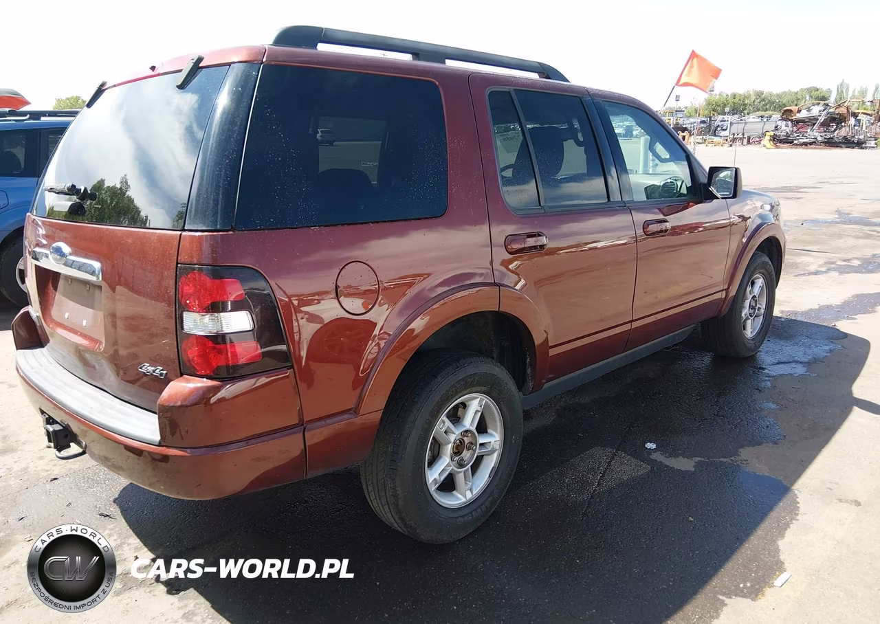 2009 Ford Explorer Xlt VIN:1FMEU73859UA22582 - 4