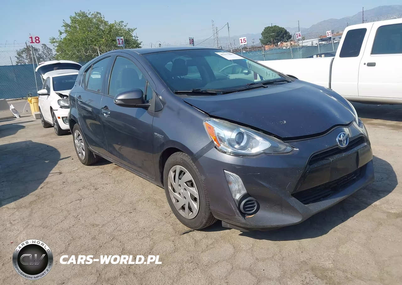 2015 Toyota Prius C Two