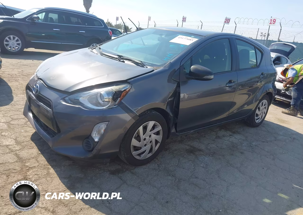 2015 Toyota Prius C Two VIN:JTDKDTB32F1110606 - 2
