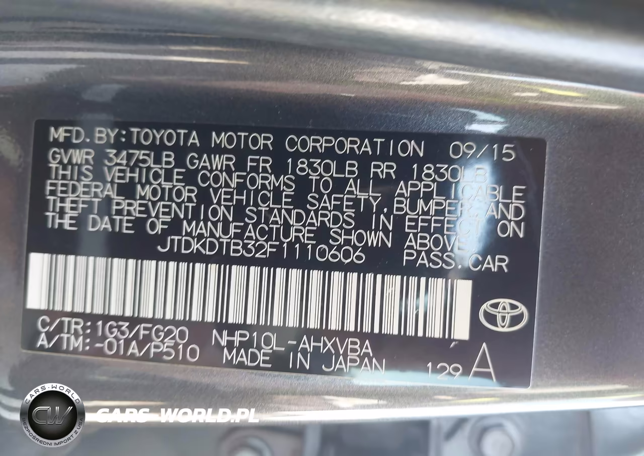 2015 Toyota Prius C Two VIN:JTDKDTB32F1110606 - 9