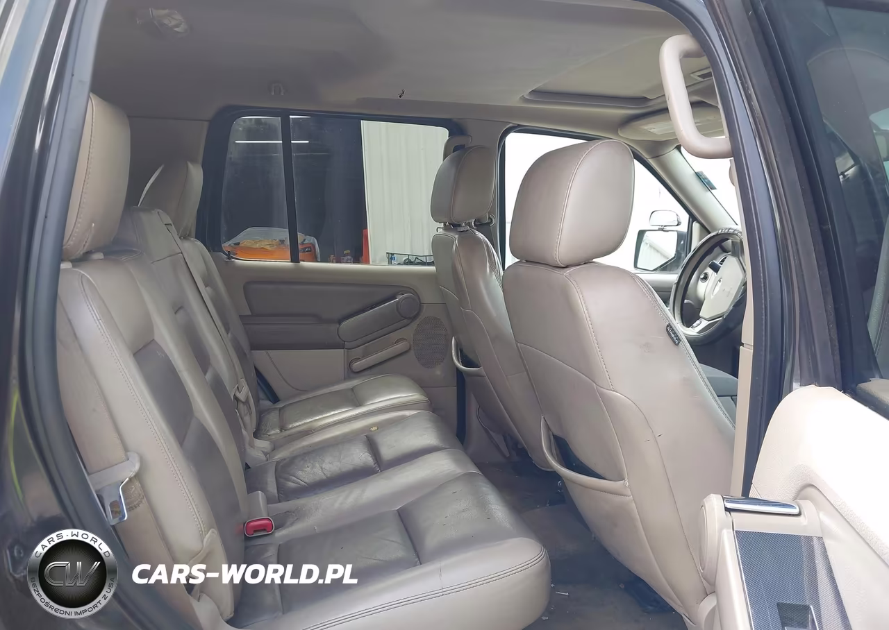 2007 Ford Explorer Xlt VIN:1FMEU63E37UB47061 - 8