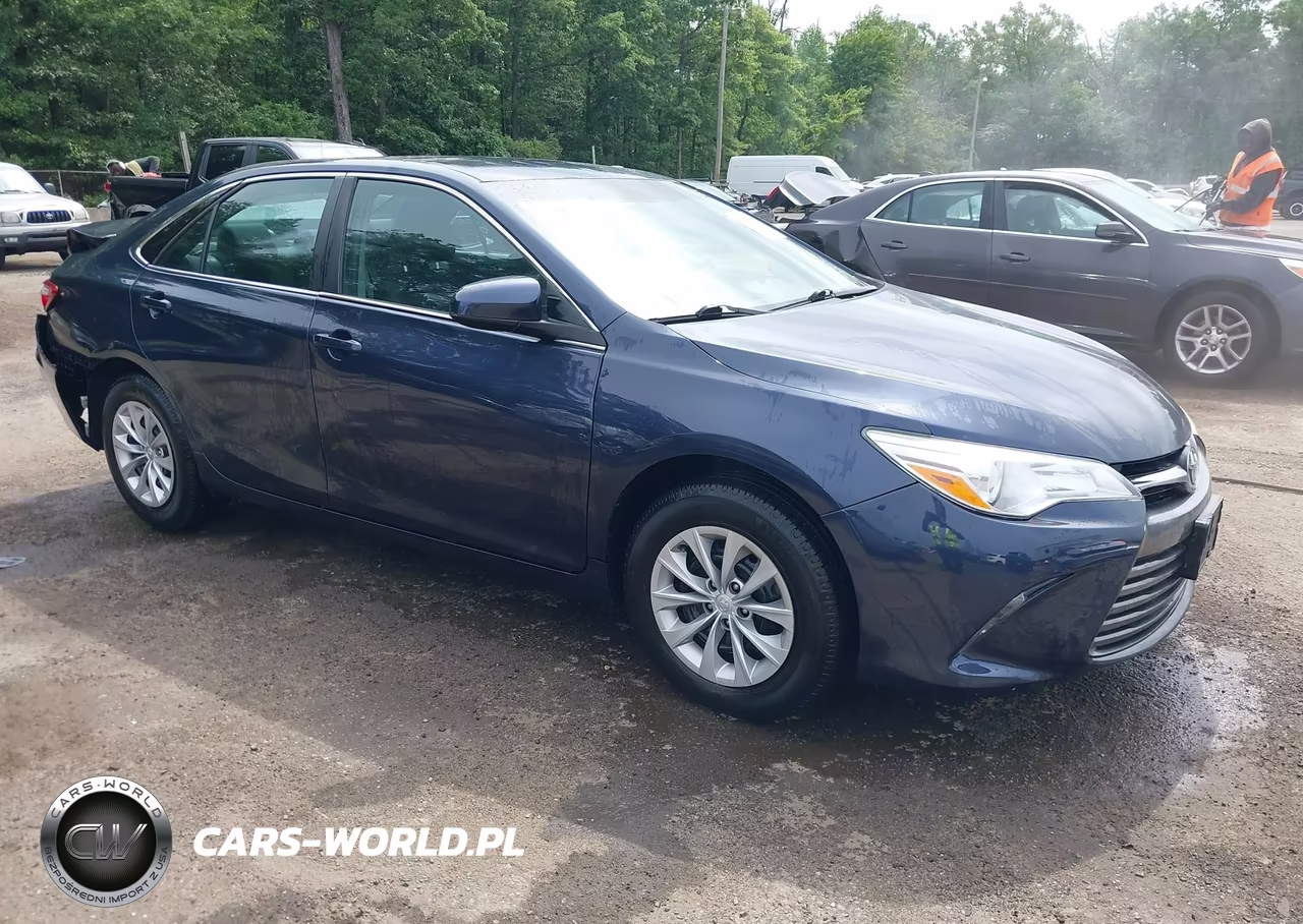 2017 Toyota Camry Le – zdjęcie 1 z 16