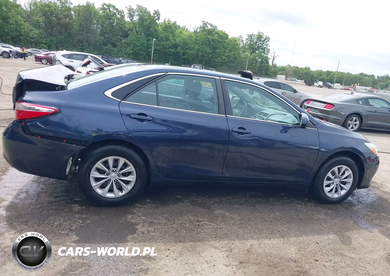 2017 Toyota Camry Le VIN:4T1BF1FK3HU711875 - 13