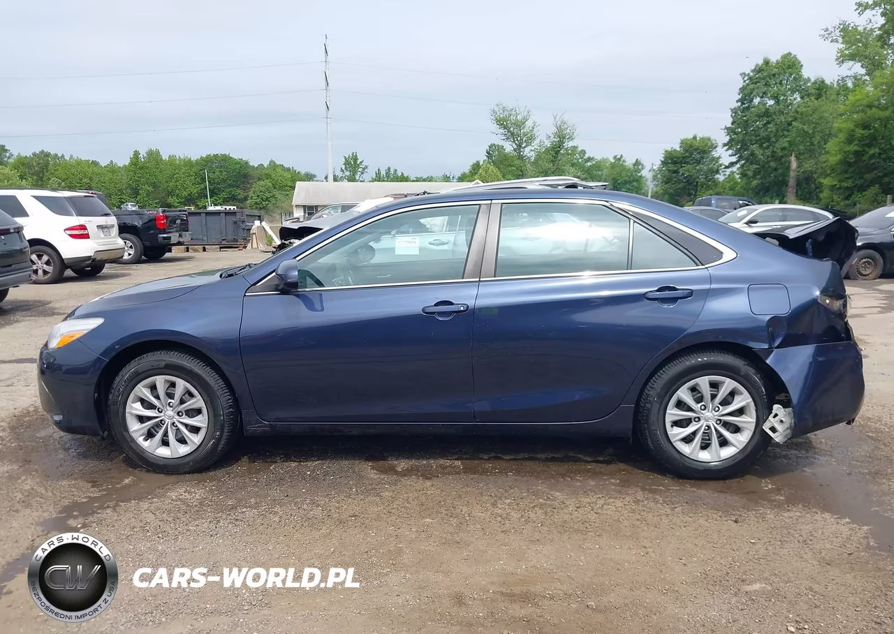2017 Toyota Camry Le VIN:4T1BF1FK3HU711875 - 14