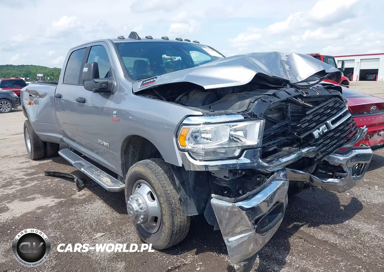 2024 Ram 3500 Big Horn 4X4 8' Box – zdjęcie 1 z 14