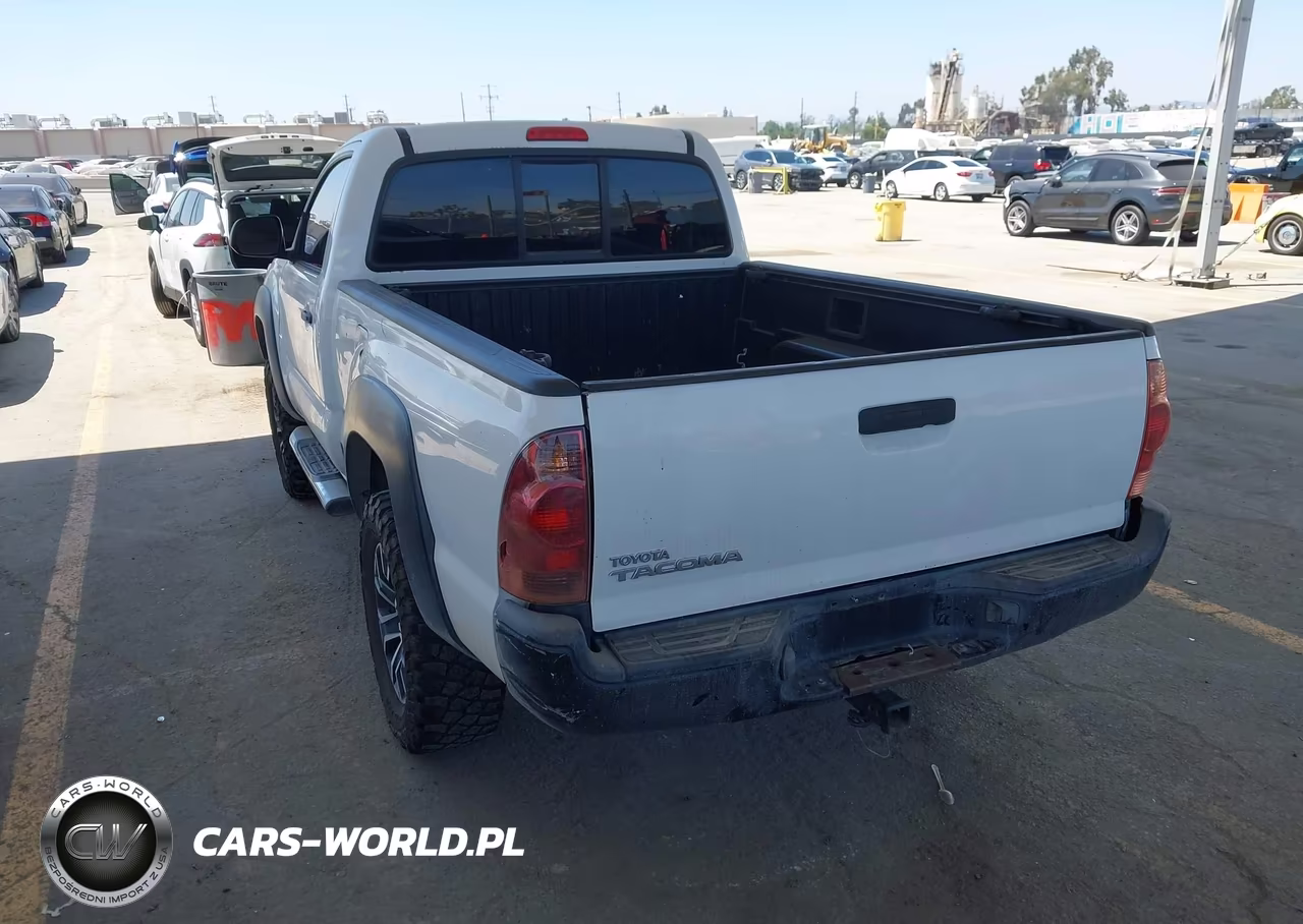 2012 Toyota Tacoma VIN:5TFPX4EN9CX012410 - 3