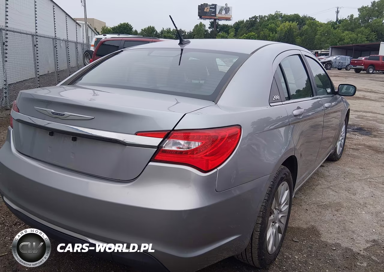 2014 Chrysler 200 Lx VIN:1C3CCBAB7EN140738 - 4