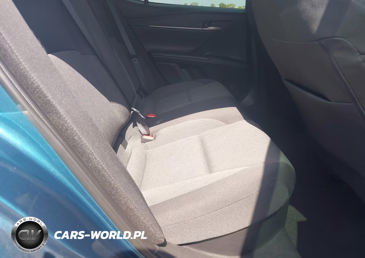 2026 Toyota Camry Le VIN:4T1DAACK3TU260984 - 8