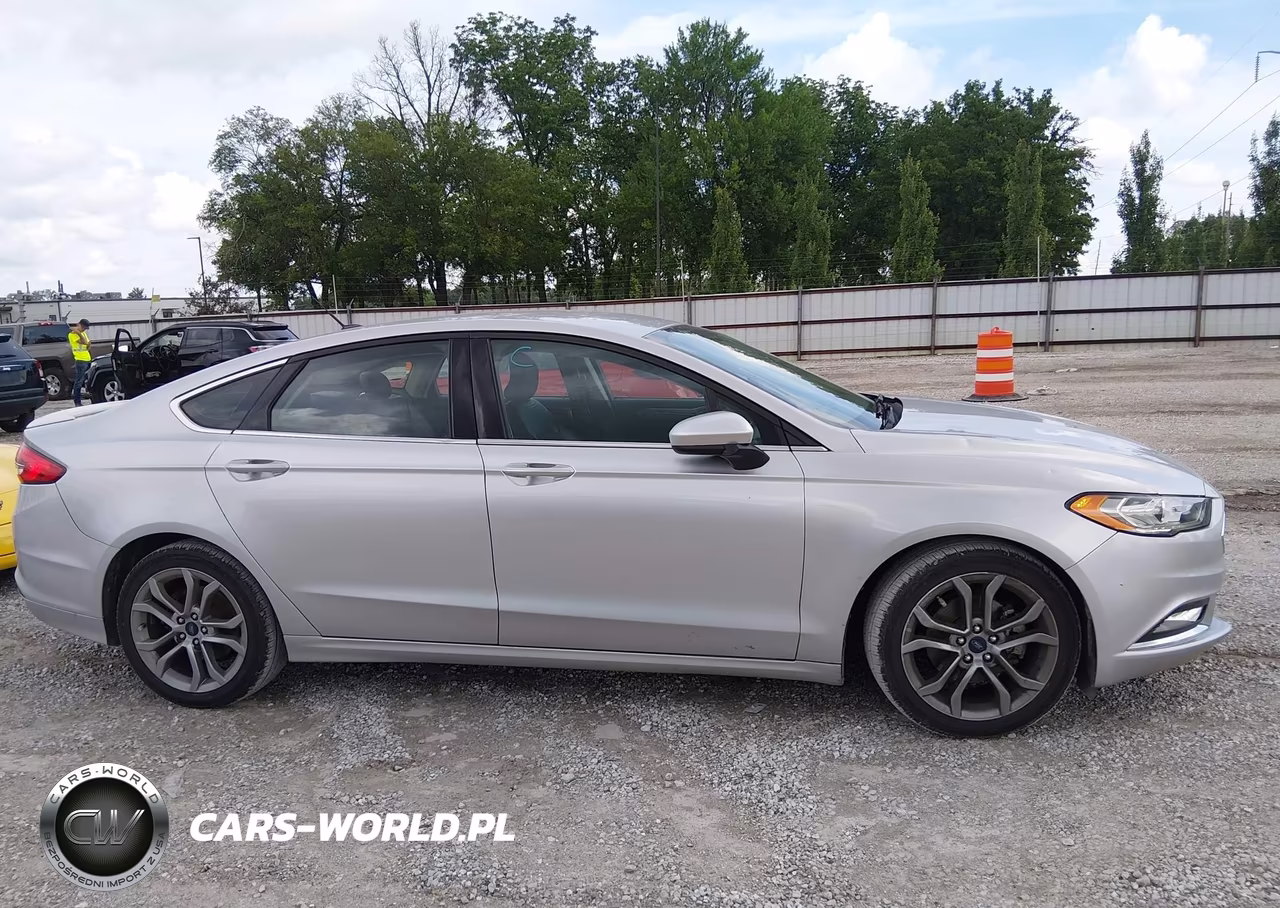 2017 Ford Fusion Se VIN:3FA6P0HDXHR329111 - 13