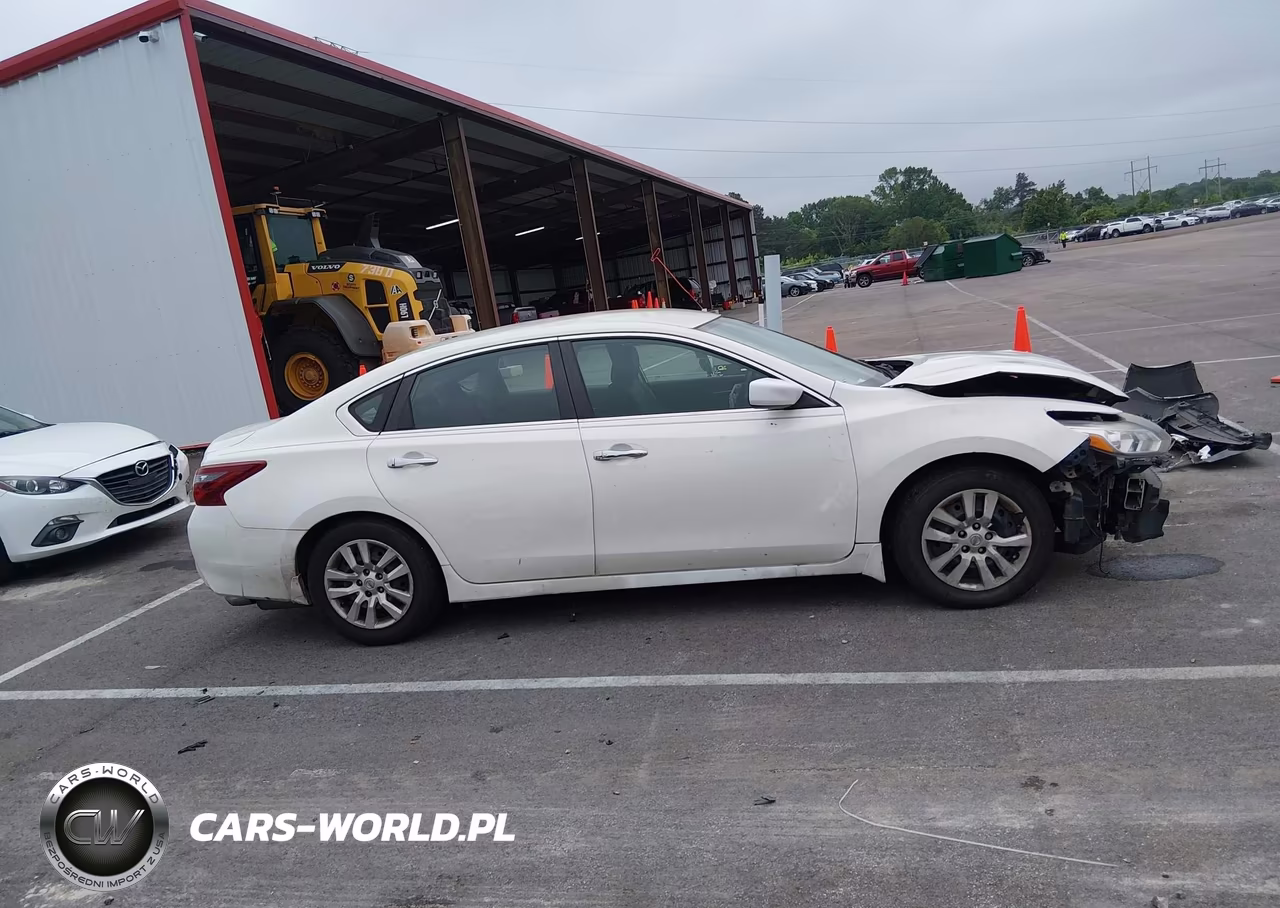2018 Nissan Altima 2.5 S VIN:1N4AL3AP7JC194427 - 14
