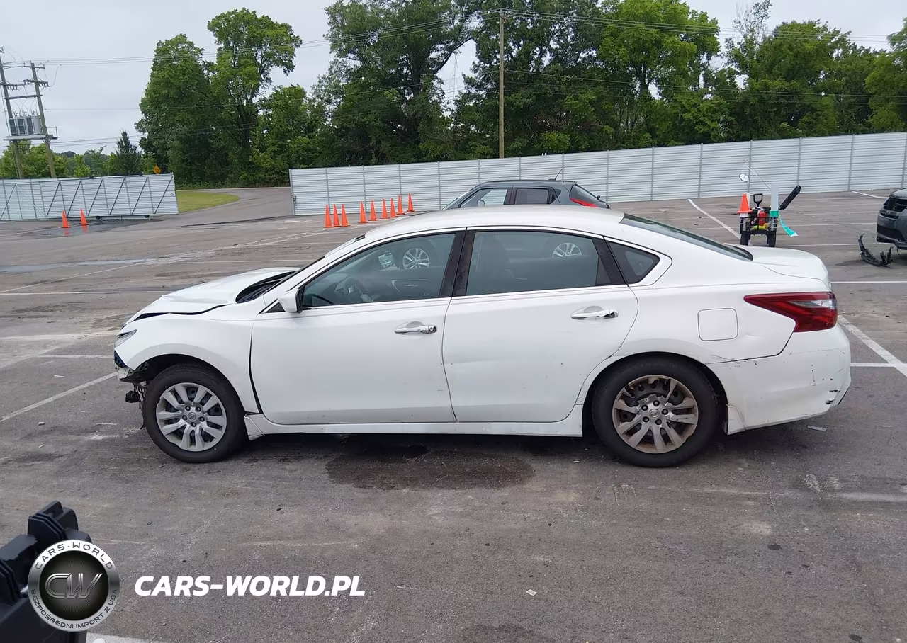 2018 Nissan Altima 2.5 S VIN:1N4AL3AP7JC194427 - 15