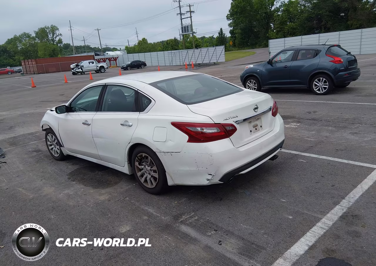 2018 Nissan Altima 2.5 S VIN:1N4AL3AP7JC194427 - 3