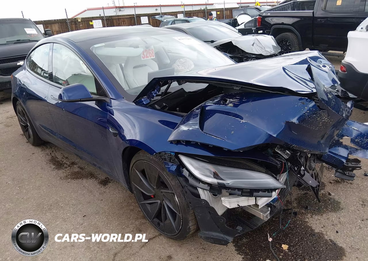 2025 Tesla Model 3 Performance All-Wheel Drive – zdjęcie 1 z 16